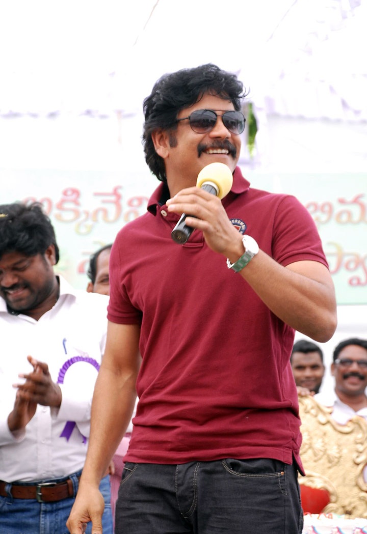 nagarjuna_stylish_stills_new_gallery_008