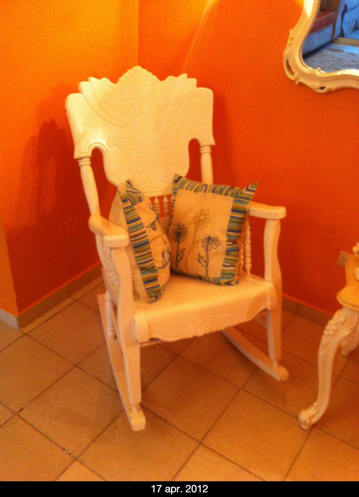 MUEBLES EN VENTA POR MOTIVO DE VIAJE MESEDORAS EN CAOBA RD18,000