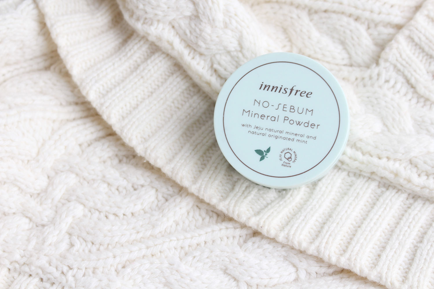 Innisfree No Sebum Powder Review Milk Mochi