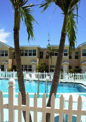 Barefoot Beach Resort (Indian Shores, Florida)   Condominium