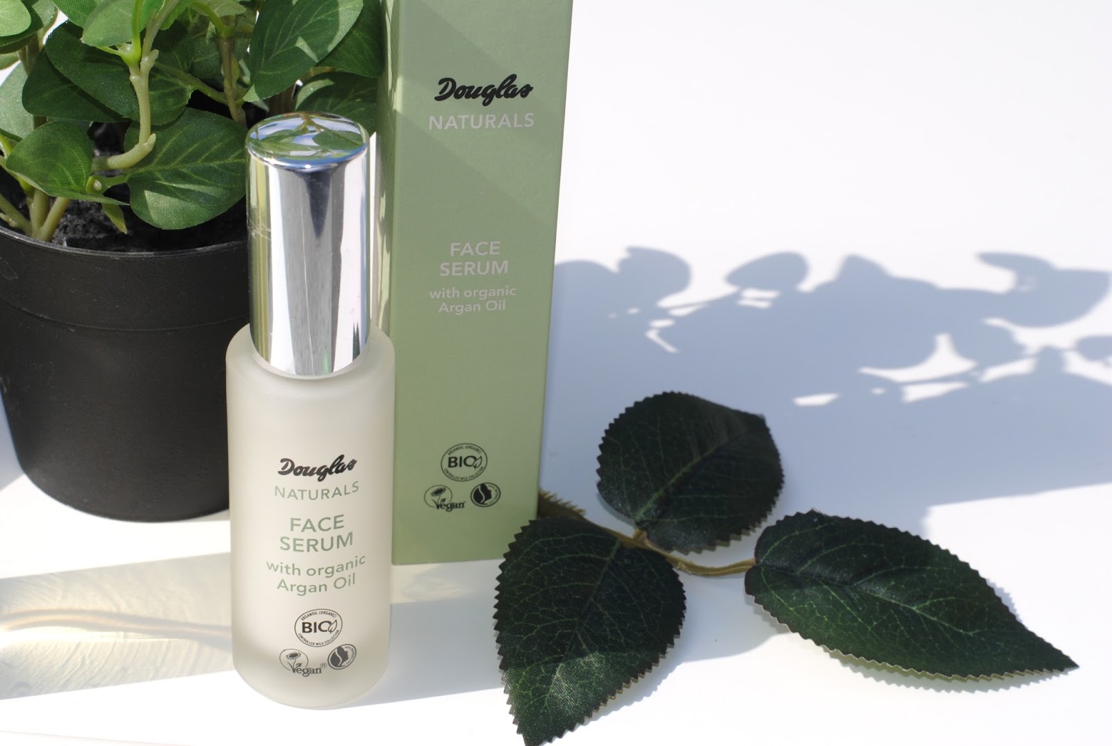 douglas serum estee lauder