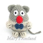 http://www.ravelry.com/patterns/library/frankie-kitty-the-ami