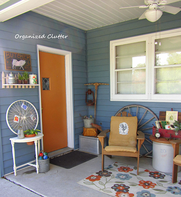 Vintage/Junk Decorating on the Covered Patio www.organizedclutterqueen.blogspot.com