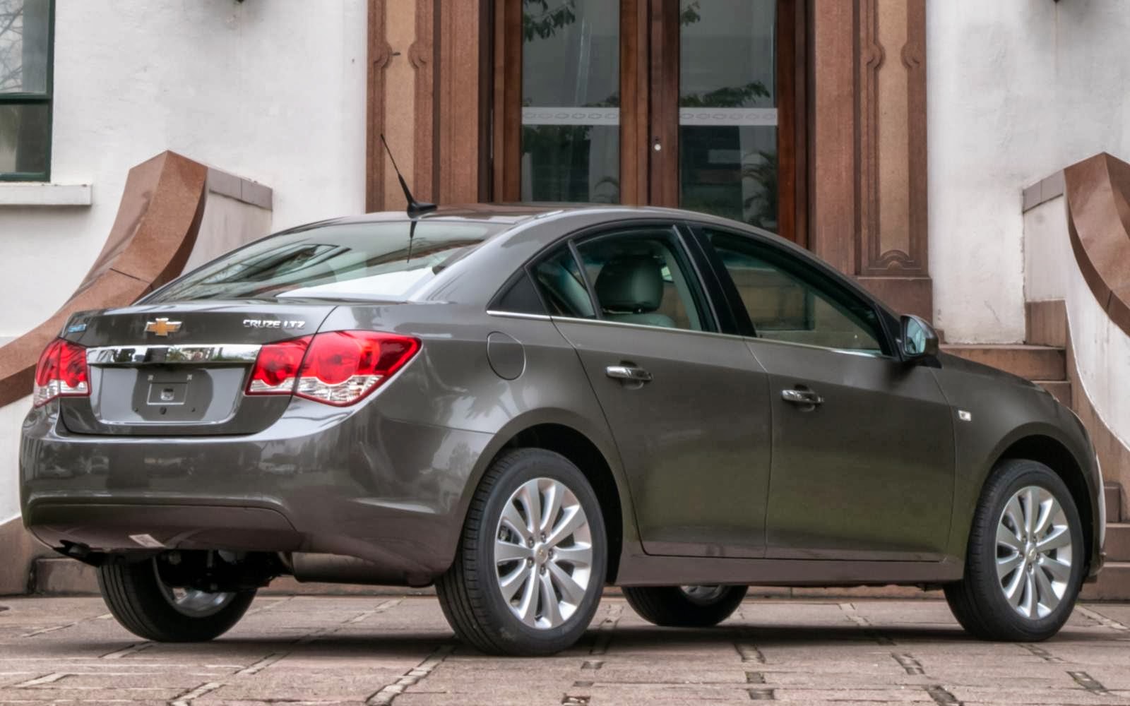 GM Cruze 2014 Sedã e Hatch: fotos, preços e especificações