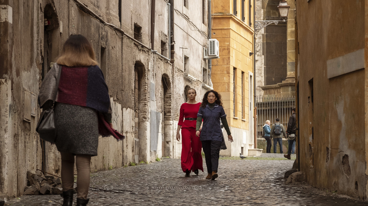 Killing Eve - Episode 2.08 - You're Mine - Promotional Photos, Promo + Synopsis