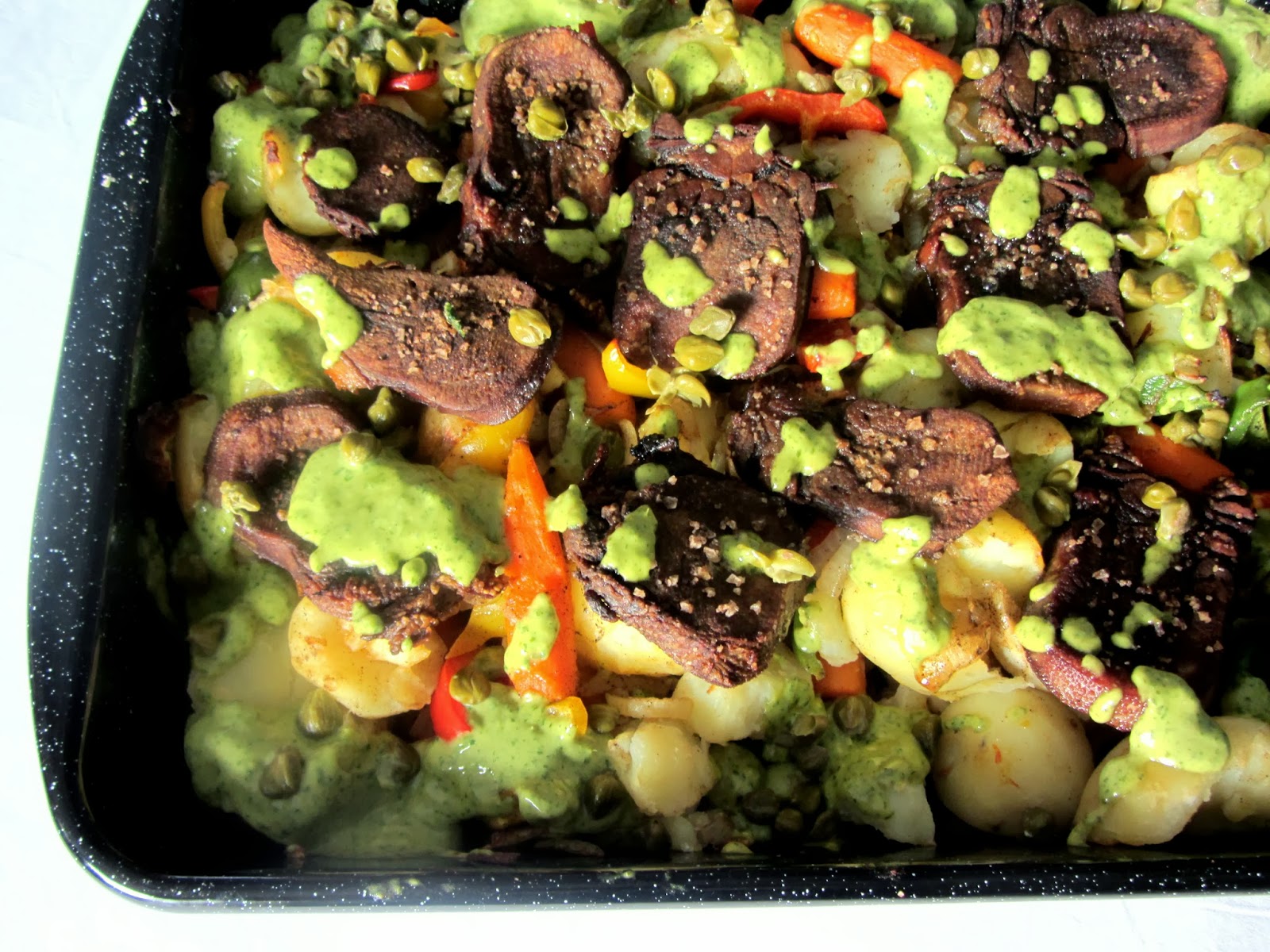 Vet culinair Gebakken rundertong met geroosterde groenten en oreganovinaigrette Vet culinair Gebakken rundertong met geroosterde groenten en oreganovinaigrette
