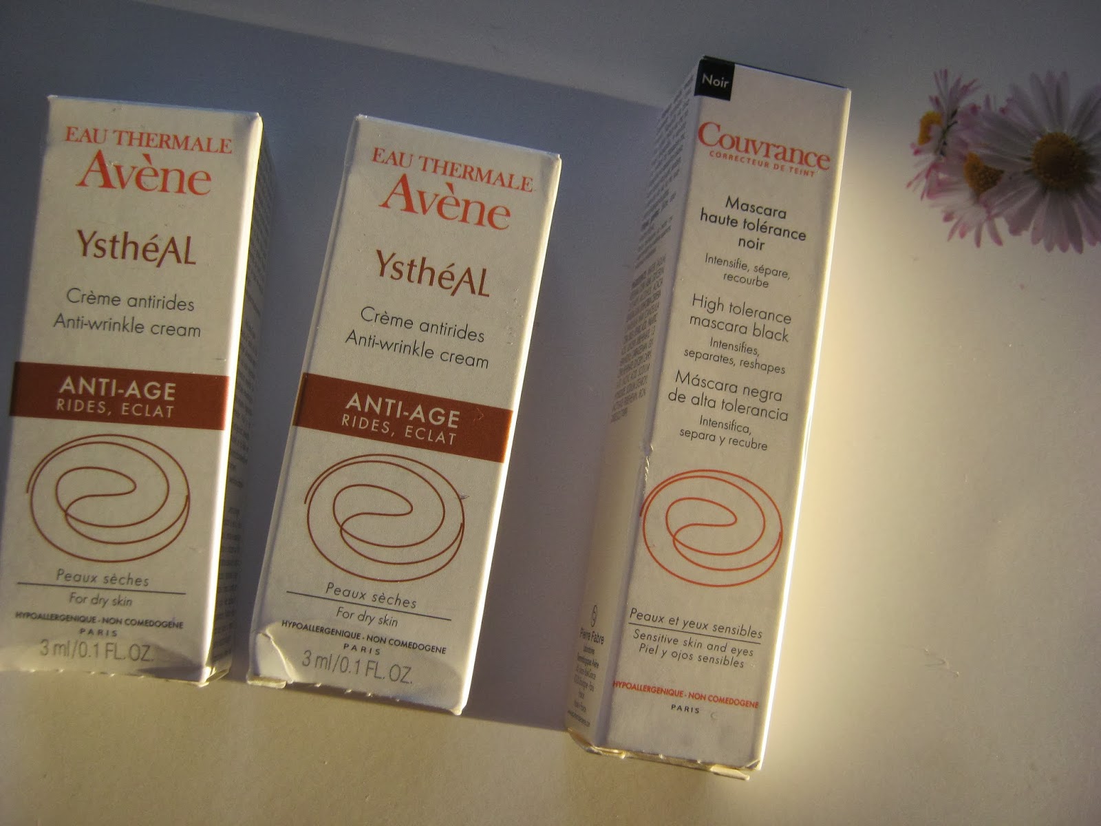 Новости от Avene - YSTHÉAL КРЕМ и COUVRANCE спирала | Thingamyjic