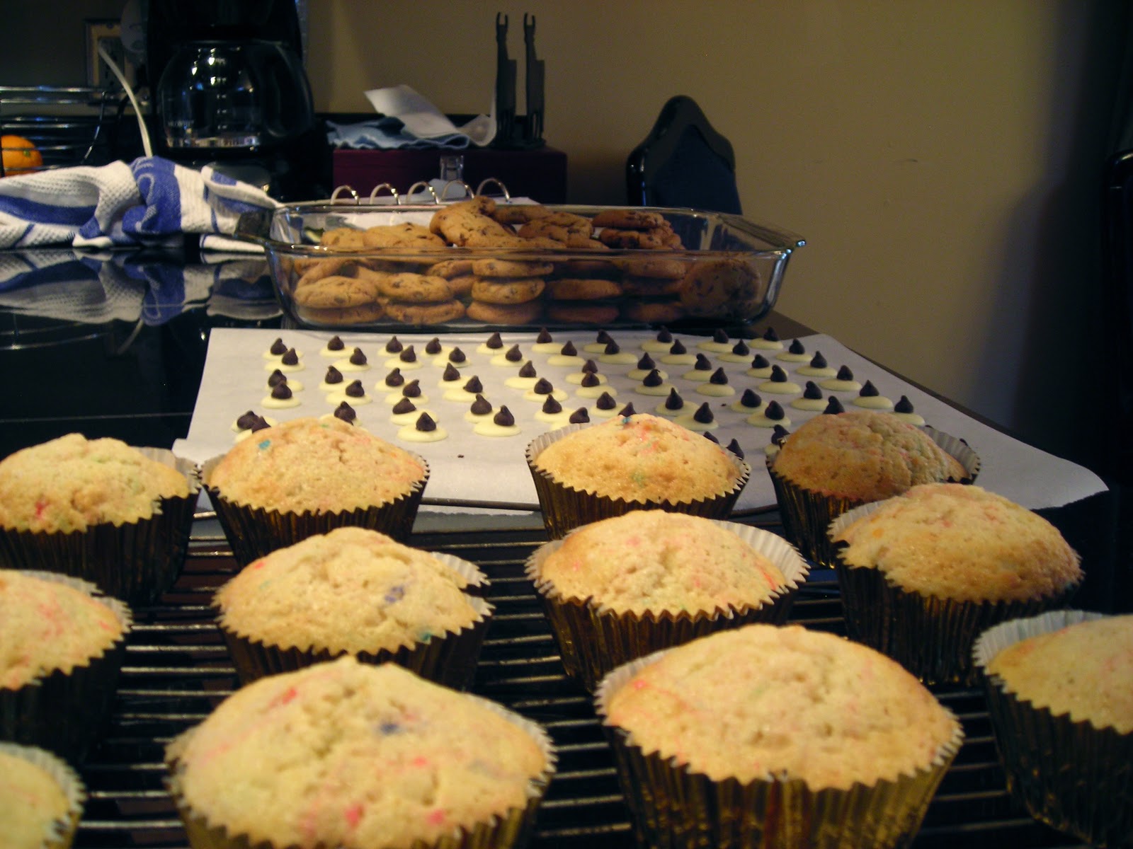 The Evolving Epicurean The Saga of the Cookie Monster Cupcakes