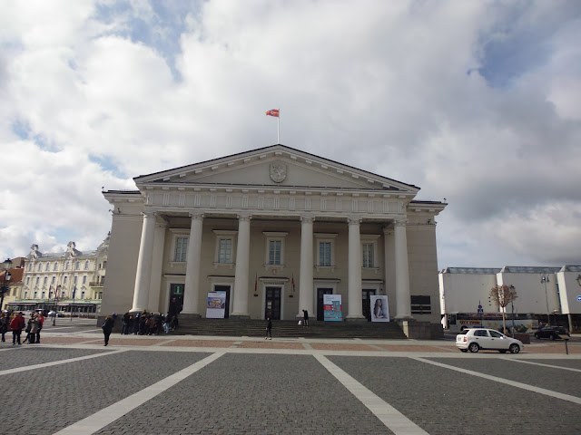 Antiguo Ayuntamiento de Vilnius (Lituania) (@mibaulviajero)