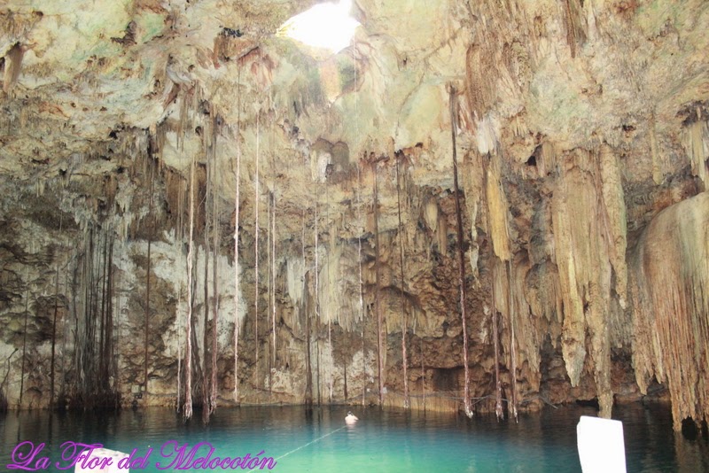 Cenote xkeken/ Vacaciones en la Riviera Maya