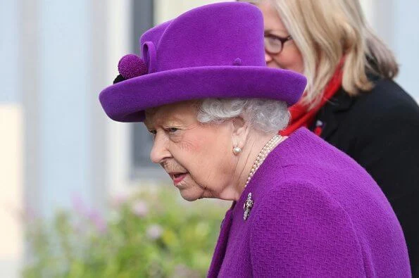 Royal Purple Amethysts diamond brooch. Queen Victoria's engagement ring worn by Duchess of Cambridge