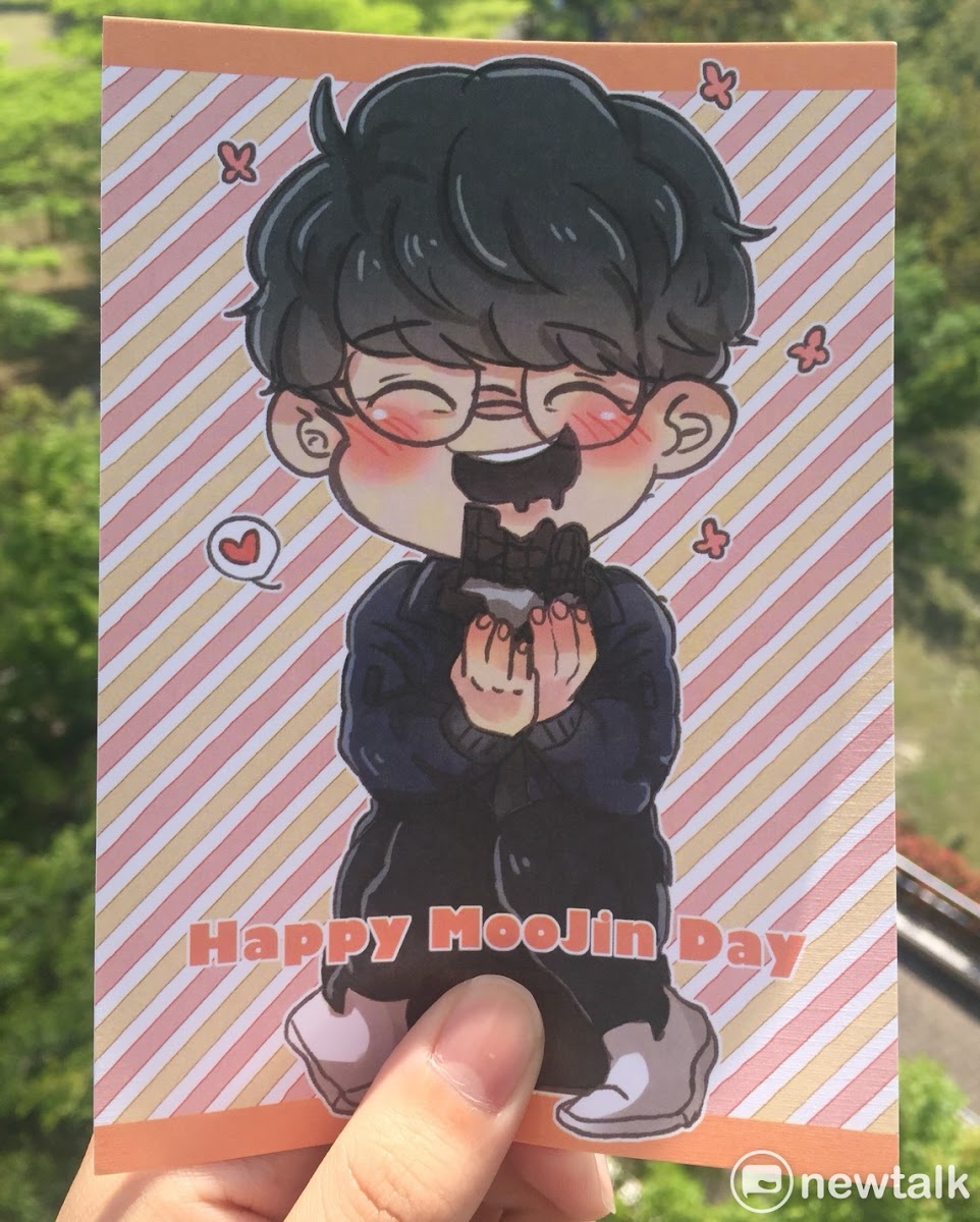 明（24）日《英雄聯盟》LMS聯賽即將迎來閃電狼主場日「電狼迎新日」，除了戰隊方的活動以外，由於閃電狼隊上的打野選手「MooJin」金武珍生日快到了，粉絲也暖心為他應援，希望他可以感受到台灣粉絲對他的愛！