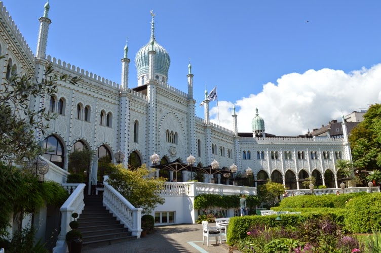 Tivoli, Copenhagen, amusement park, Denmark, Dánsko, Nimb hotel, zábavní park pouť