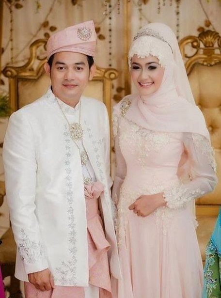 Model Kebaya Muslim Modern 2015 Model Kebaya Muslim Modern 2015