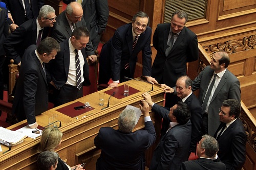 Εσείς τι λέτε; Θα ψηφιστεί το νέο πολυνομοσχέδιο;