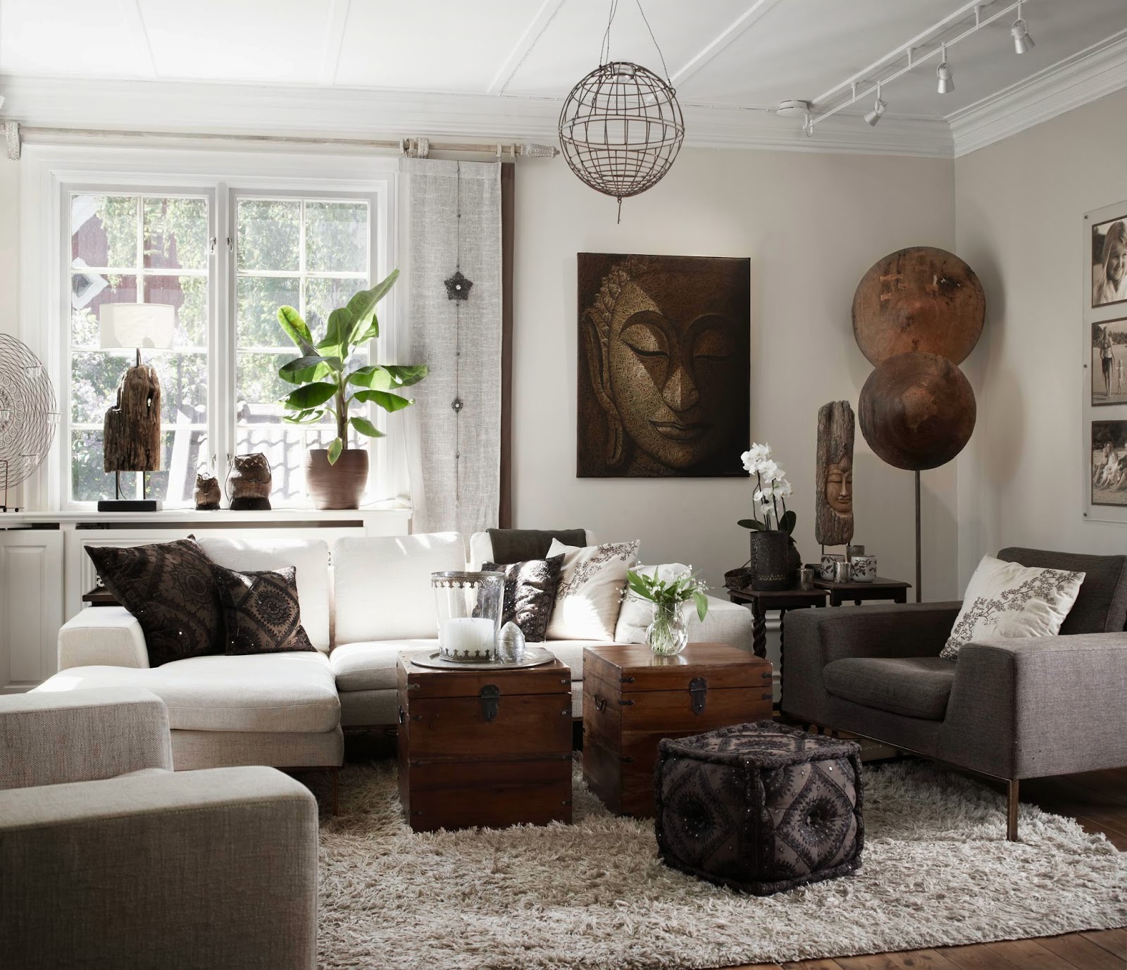 Decordemon: a swedish farmhouse in new england style