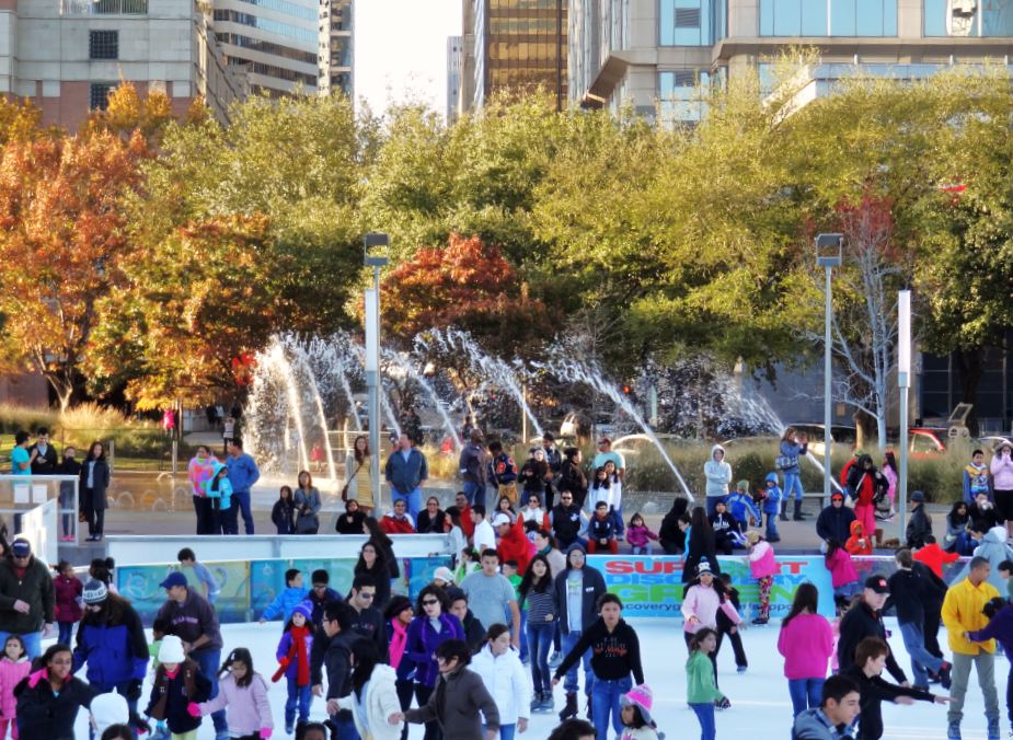 Houston in Pics Ice Skating at Discovery Green Park / GRB Convention C