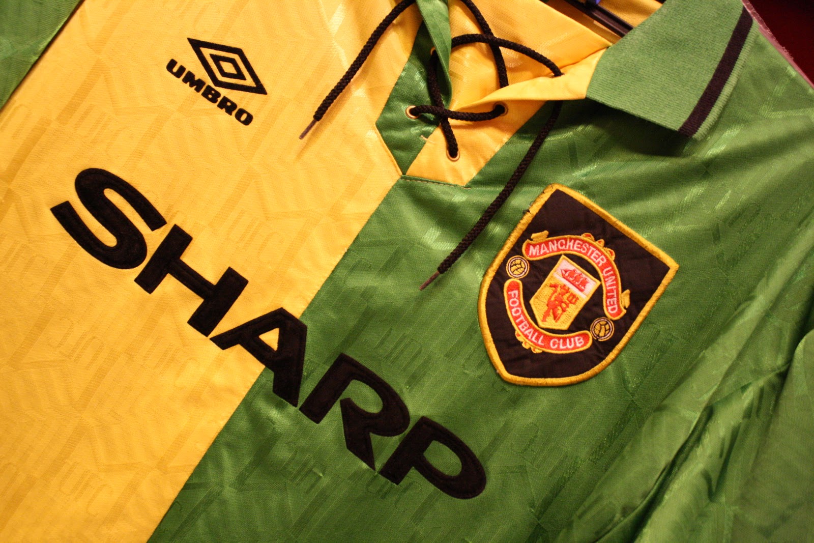 fesretrobrunei #thesportshop: 1992/94 MUFC Third Kit