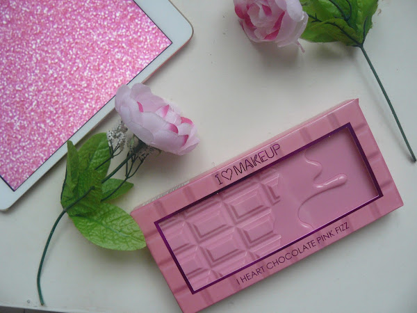 Pink fizz makeup revolution palette.