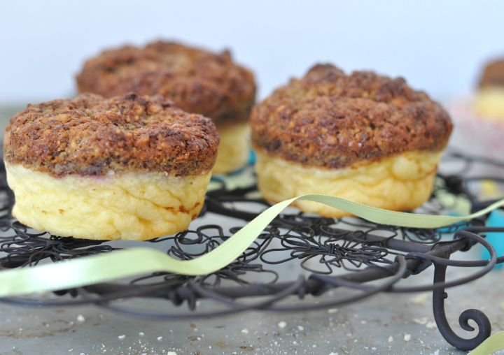 glutenfree Carrot-Cheesecake-Muffins, a delicious treat for spring!