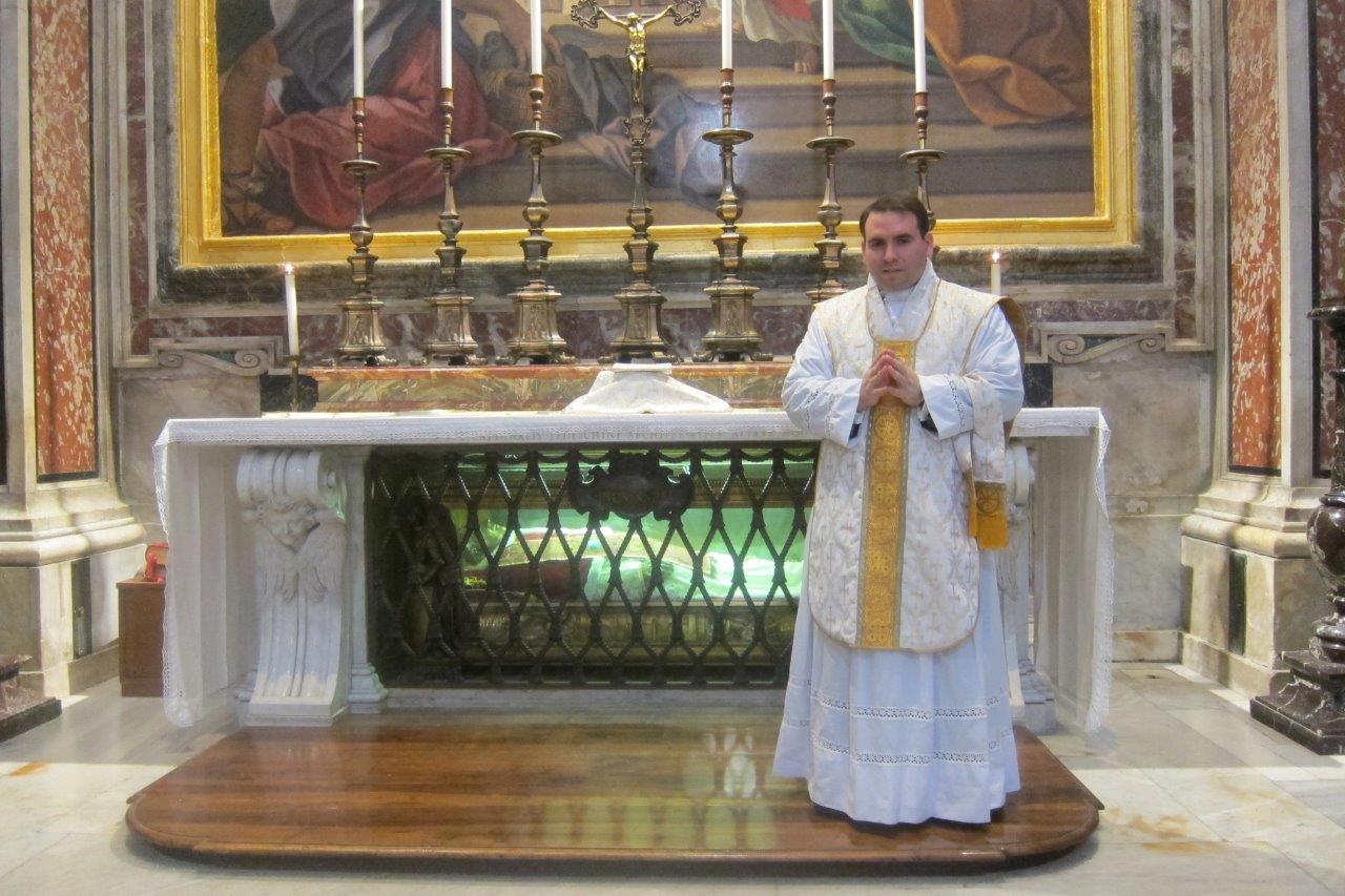 Orbis Catholicus Secundus Holy Mass at Tomb of Pope St. Pius X in the