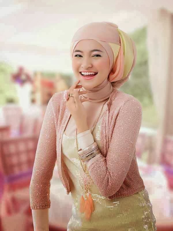 Foto Model Jilbab Cantik Jelita Artis Marshanda Terbaru 2014 | Kumpulan