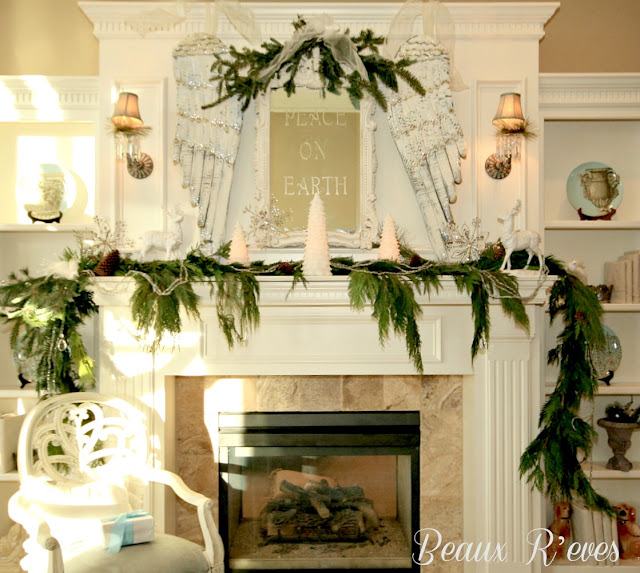 Christmas mantel decorations decoration magment Beaux R'eves: Christmas Decorating~Let's Start With The Mantel