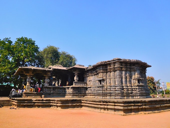 వేయి స్థంబాల ఆలయం - Veyi stambala aalayam, Thousand pillars temple