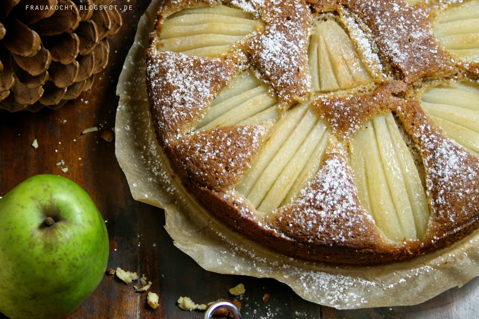 Frau A. kocht : Birnen - Haselnuss - Kuchen für die Weihnachtsfeier Frau A. kocht : Birnen - Haselnuss - Kuchen für die Weihnachtsfeier