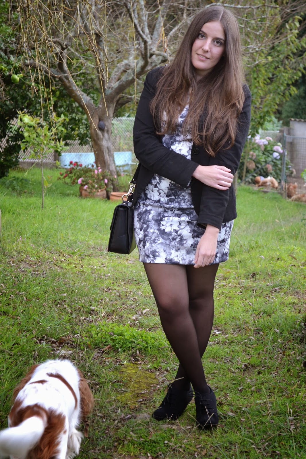 HOW TO STOP YOUR SKIRT STICKING TO YOUR TIGHTS - Fashionmylegs : The tights  and hosiery blog