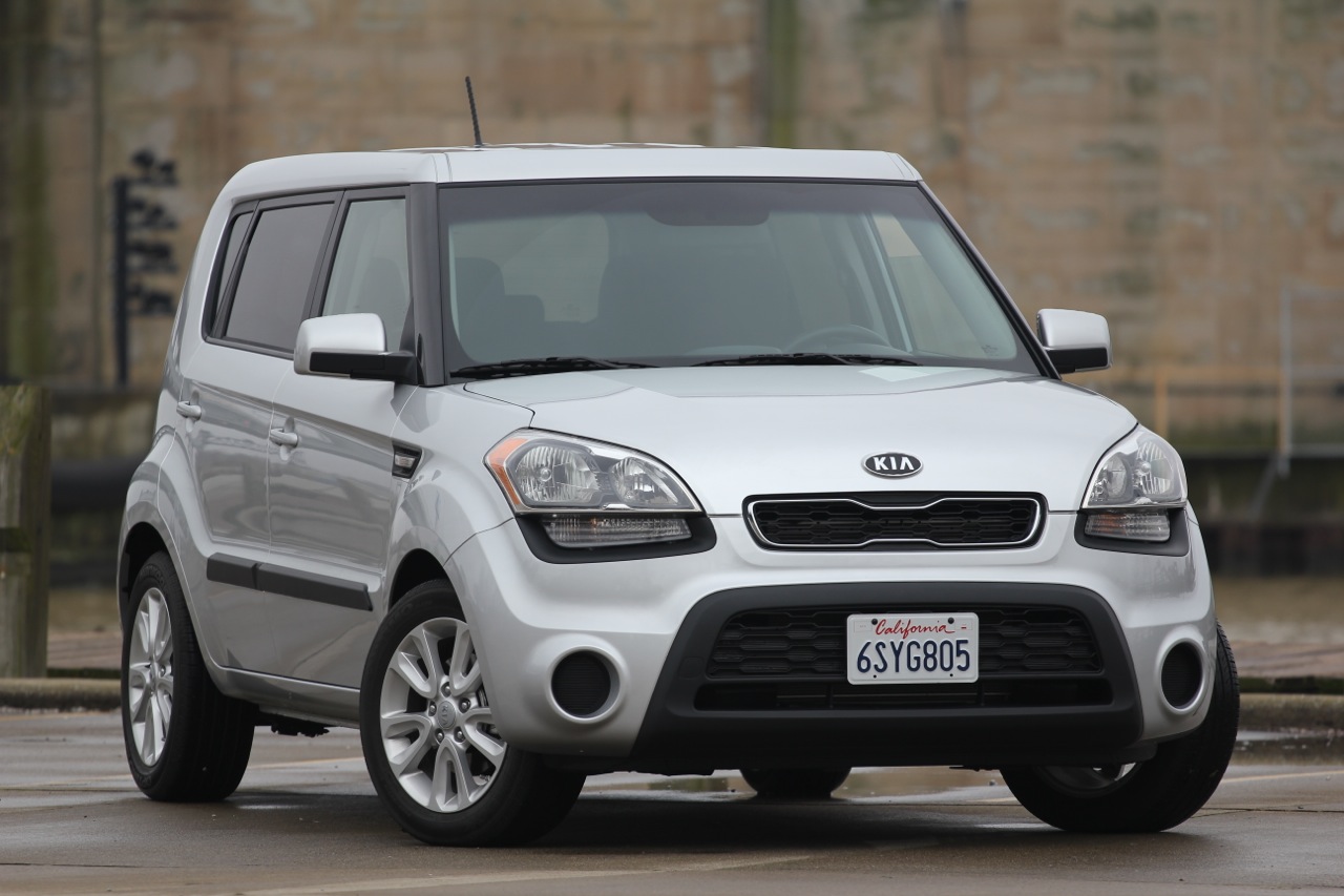 the best cars in the world: 2012 Kia Soul Eco 1.6 pictures