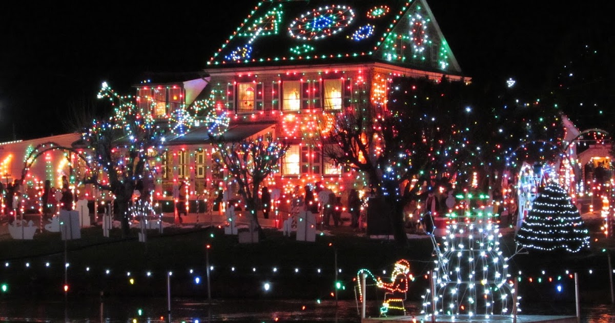 Southern Lehigh 2022 Senior Ainsley Cooper Christmas City Pa Holiday Bucket List: 22 Must-See Holiday Destinations In Pennsylvania |  Interesting Pennsylvania And Beyond