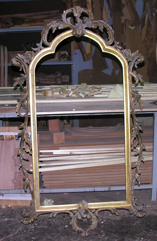 Furniture & Interior: Mirror Collection