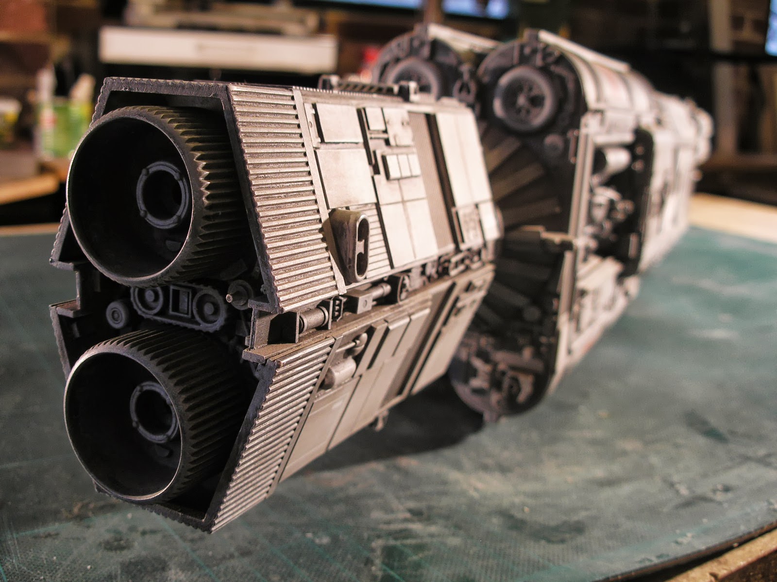 RC Sci Fi Old Spaceship model Part3 (Sony Spaceship)