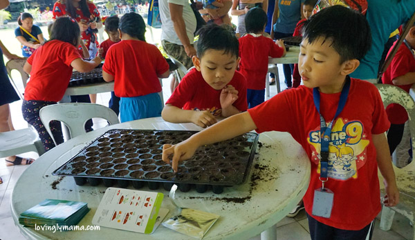 teach kids to grow their own food - Bright Kids Preschool - field trip - homeschooling - Bacolod preschool - Bacolod blogger - Bacolod mommy blogger - Negros Farmers Weekend Market - Bacolod City - Negros Occidental