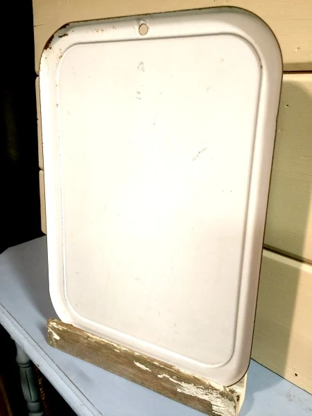 Enamelware box lid