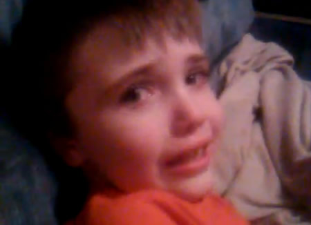 Justin Bieber Crying on Nma  Are Justin Bieber   S    Beliebers    Out Of Control