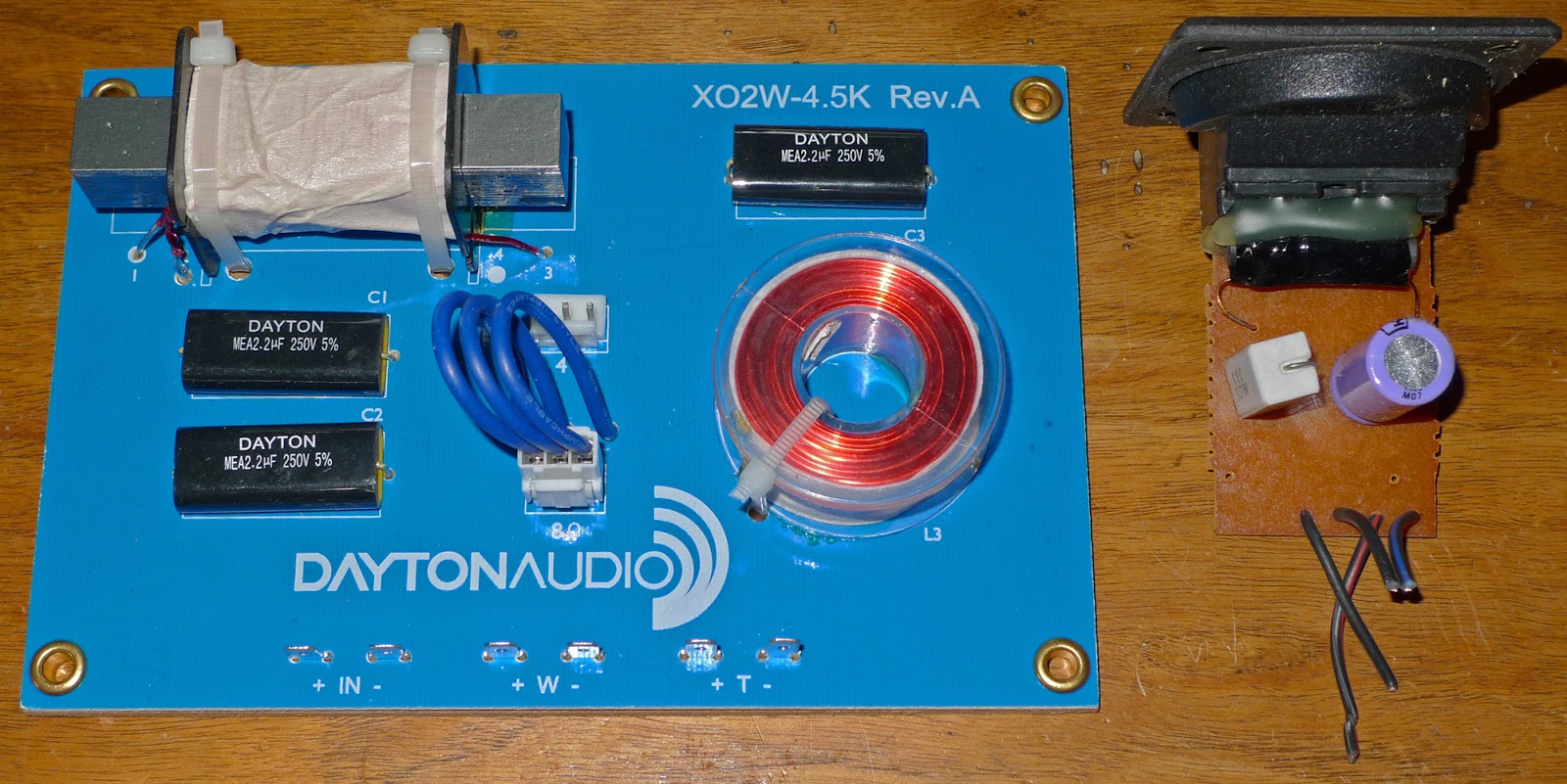 The Robb Collections Restomoding a pair of Vintage Advent Baby Advent