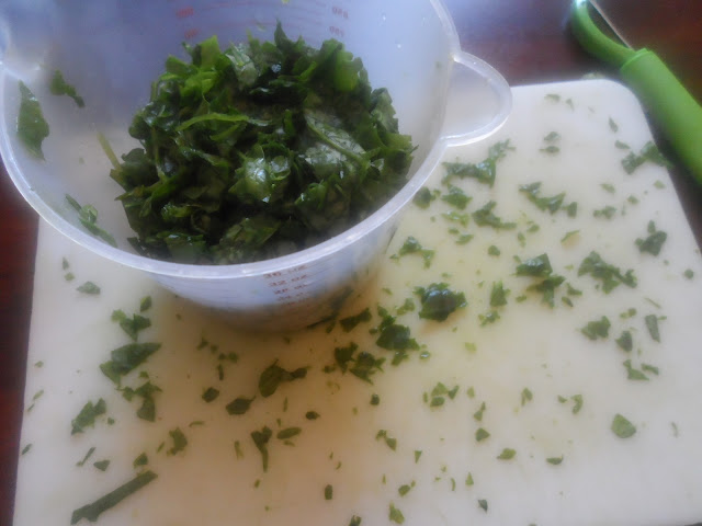 chopped spinach for use in potatoes Colcannon