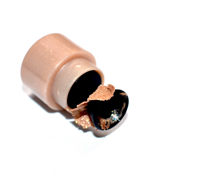 Rysichka Cailyn gel eyeshadow pensil 05 Champagne