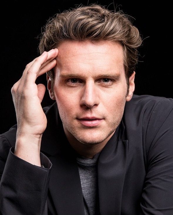 Jonathan Groff Promoting his Netflix Show 'Mindhunter' in NYC.