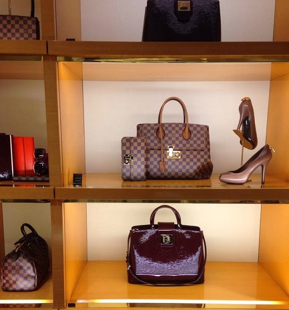 LV Handbags Lovers: Louis Vuitton Ascot Released Oct 2013
