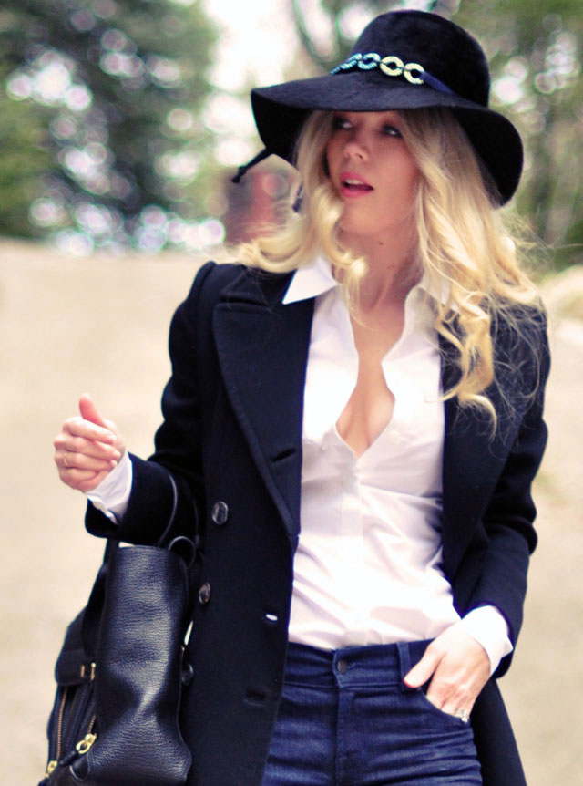 Classic style, flared lovestory jeans, white button down, vintage military coat, floppy hat
