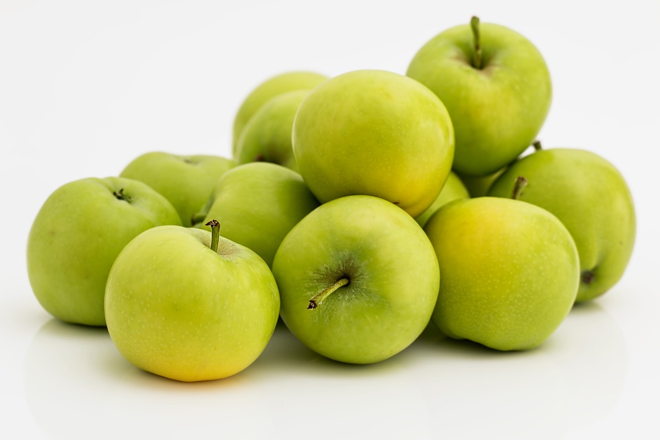 8 Manfaat Buah Apel, Mulai Cegah Kanker Hingga Mengobati Asma