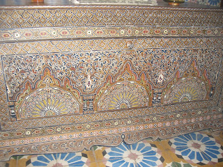 Tische und Schränke | Kunst der Malerei