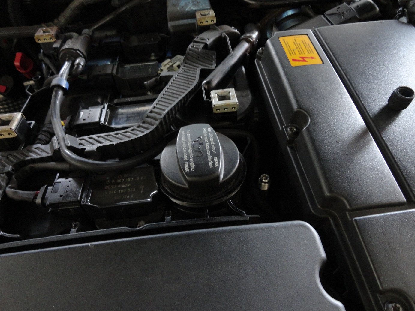 HOW TO REPLACE FUEL FILTER FOR 2004 MERCEDES C180K W203