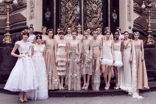 Wedding Dresses | Happy Weekend 34 images of inspiration in rose gold {Cool Chic Style Fashion}