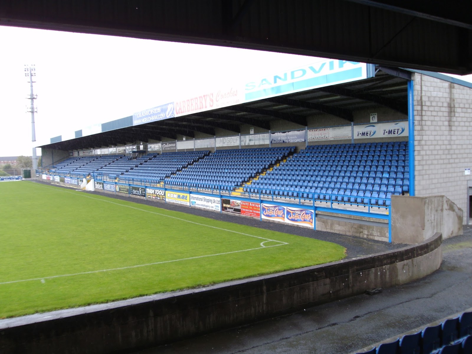Extreme Football Tourism NORTHERN IRELAND Glenavon FC