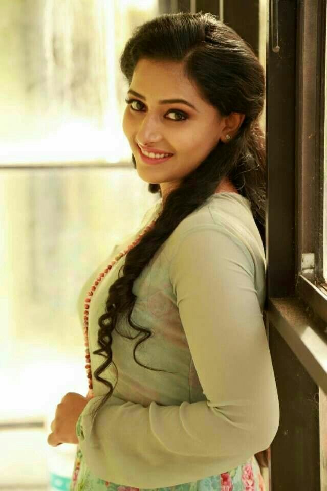 Anu Sithara- Ultimate Collection of HD Images ~ Facts N' Frames-Movies |  Music | Health | Tech | Travel | Books | Education | Wallpapers | Videos