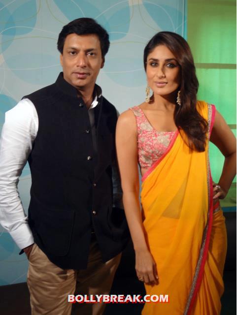 Kareena Kapoor with madhur bhandarkar - (4) - Kareena Kapoor in Orange Saree at Indian Idol 6